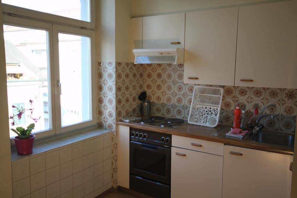 Hitrental Seefeld - Kreuzstrasse Apartments Zurich Luaran gambar